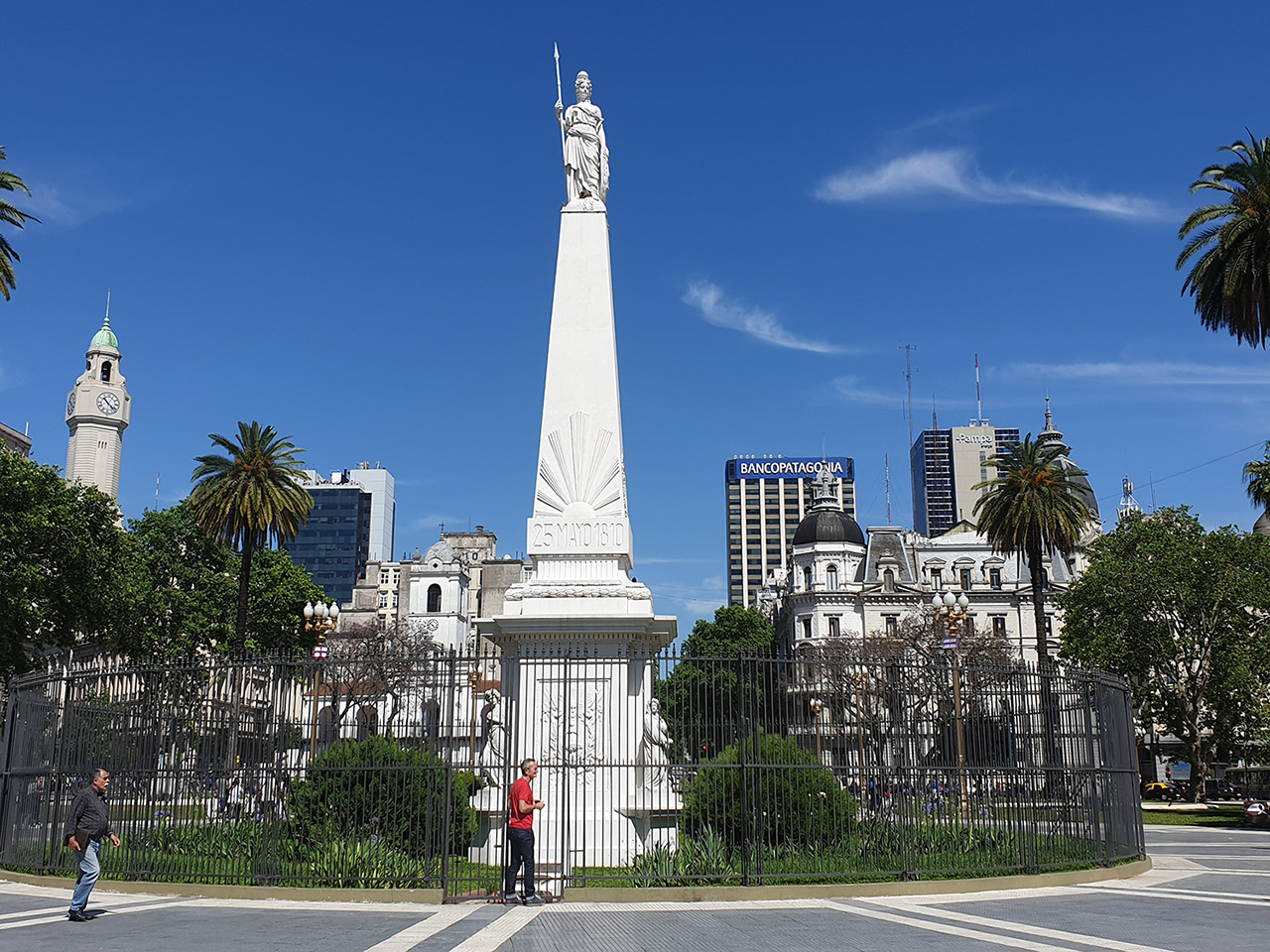 Plaza de Mayo („Platz des Mais/der Mairevolution“) stellt das Herz der argentinischen Hauptstadt Buenos Aires dar.